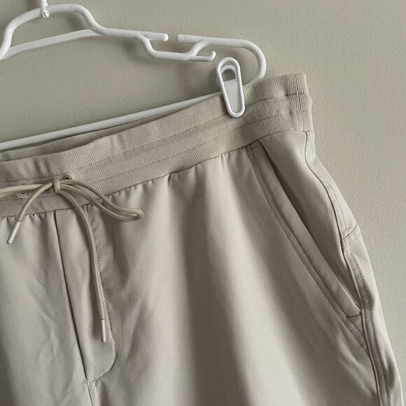 Old Navy Wmn Plus XXL Beige Drawstring Waist Pocketed Dry Quick Jogger Pants - Picture 4 of 8